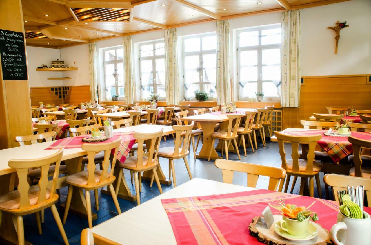 Wallfahrts-Gaststaette Heilbruennl Roding Exteriör bild